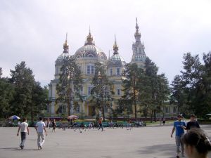 300-02 Almaty Cathedral.JPG